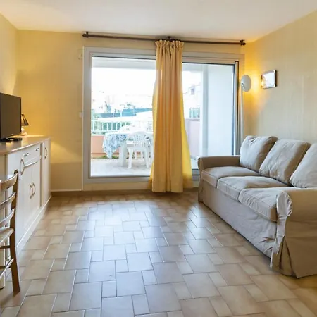 Apartament Les Indes Galantes- 23d- Vue Mer- 4 Pers